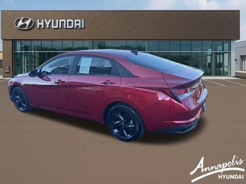 2021 Hyundai ELANTRA SEL