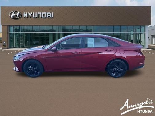 2021 Hyundai ELANTRA SEL