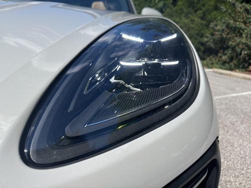 2024 Porsche Macan S