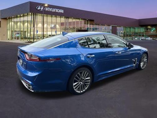 2018 Kia Stinger Base