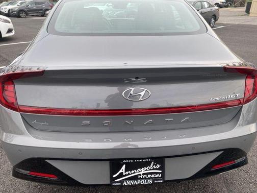 2022 Hyundai SONATA Limited