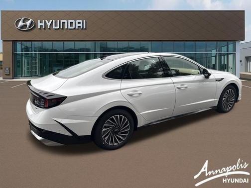 2025 Hyundai SONATA Hybrid Limited