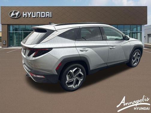 Shimmering Silver 2024 Hyundai TUCSON Limited