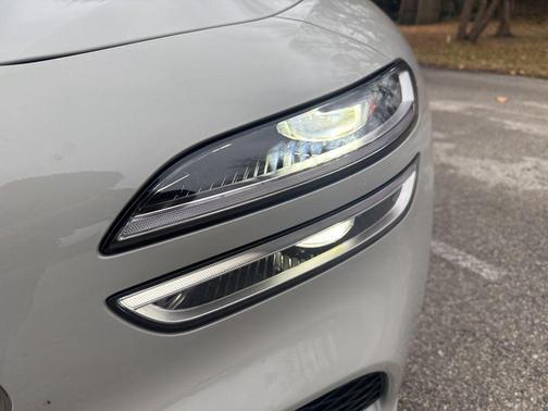 2026 Genesis G70 2.5T Standard