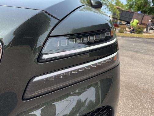 2025 Genesis GV80 2.5T Prestige
