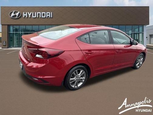 2020 Hyundai ELANTRA SE