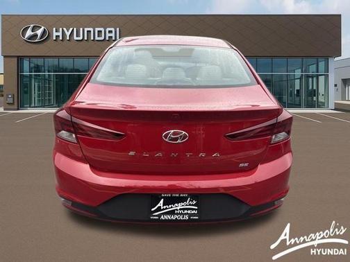 2020 Hyundai ELANTRA SE