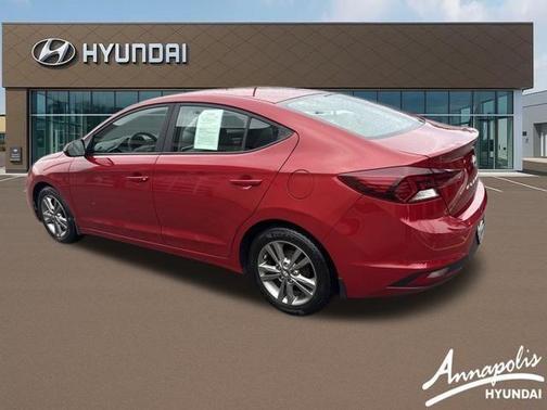 2020 Hyundai ELANTRA SE
