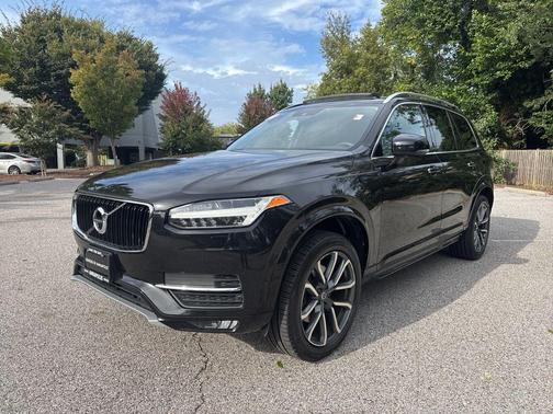 2018 Volvo XC90 T5 Momentum