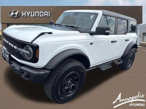 Oxford White 2023 Ford Bronco Wildtrak