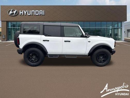 Oxford White 2023 Ford Bronco Wildtrak