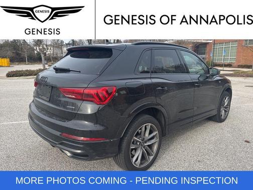 2022 Audi Q3 45 S line Premium