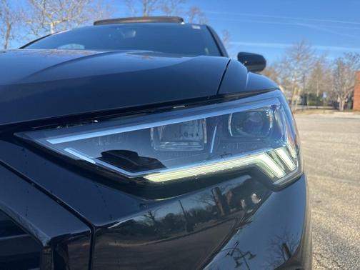 2022 Audi Q3 45 S line Premium