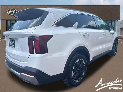 Glacial White Pearl 2026 Kia Sorento S