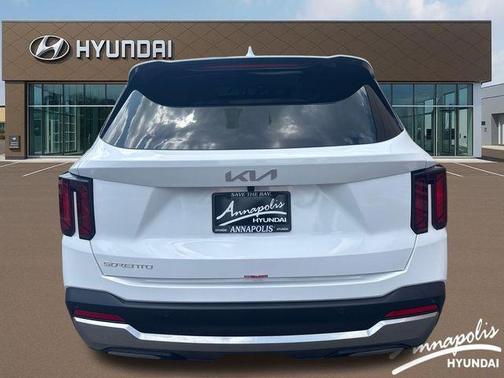 Glacial White Pearl 2026 Kia Sorento S