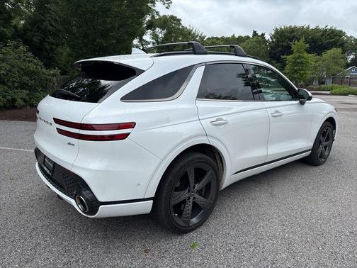2023 Genesis GV70 2.5T