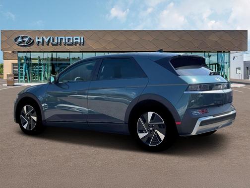 2025 Hyundai IONIQ 5 SE