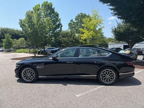 2023 Genesis G80 2.5T
