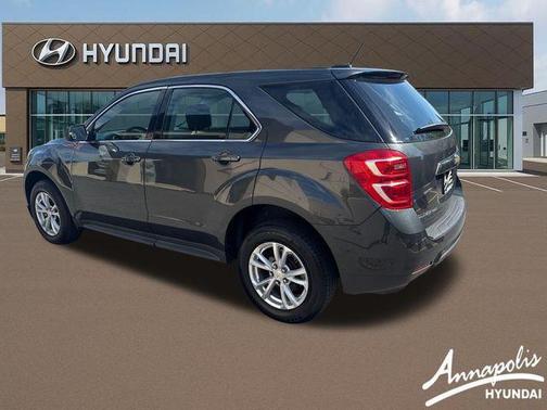 Gray Metallic 2017 Chevrolet Equinox LS