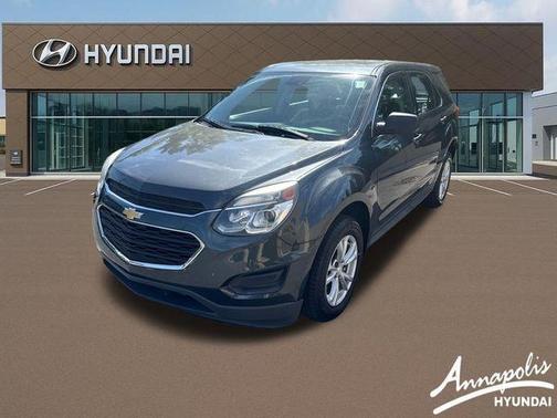 Gray Metallic 2017 Chevrolet Equinox LS