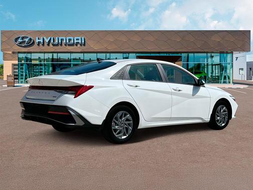 2025 Hyundai ELANTRA HEV Blue