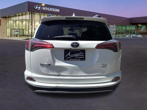2018 Toyota RAV4 Adventure