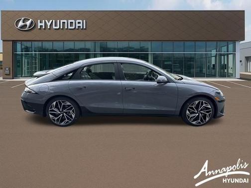 2025 Hyundai IONIQ 6 SEL