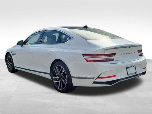 2025 Genesis G80 2.5T