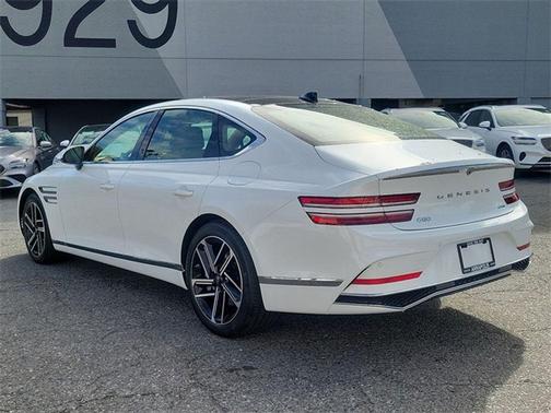 2025 Genesis G80 2.5T