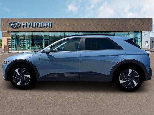 2025 Hyundai IONIQ 5 SEL