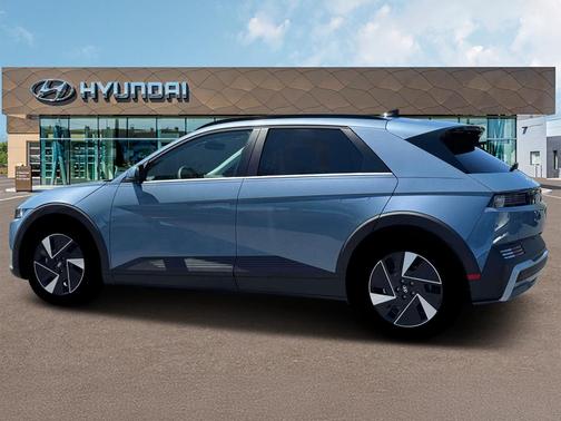 2025 Hyundai IONIQ 5 SEL