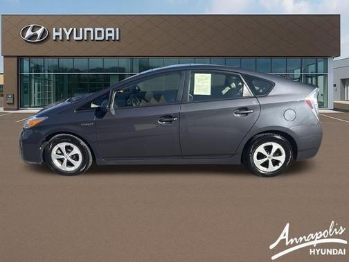 2014 Toyota Prius Five
