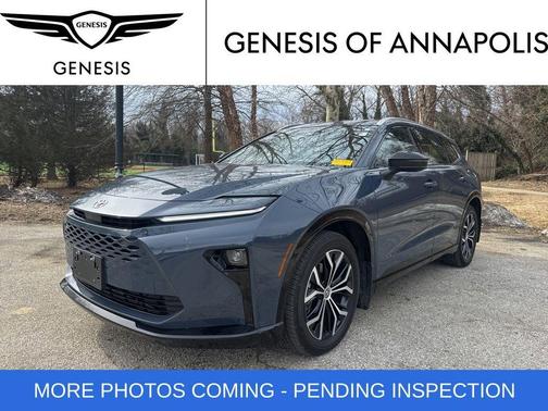 2025 Toyota Crown Signia XLE