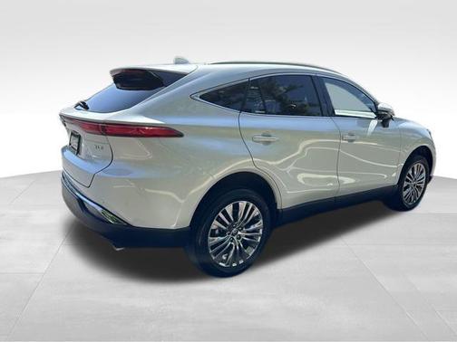 2023 Toyota Venza XLE