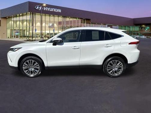 2023 Toyota Venza XLE