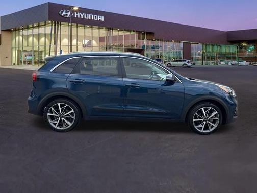 2020 Kia Niro Touring