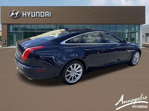 Dark Sapphire 2015 Jaguar XJ Base