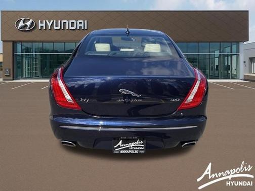 Dark Sapphire 2015 Jaguar XJ Base