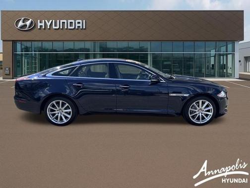 Dark Sapphire 2015 Jaguar XJ Base