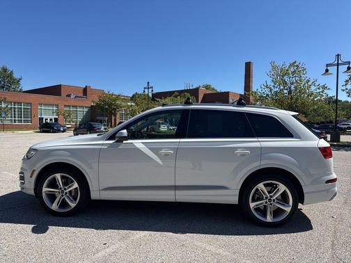 2019 Audi Q7 55 Prestige