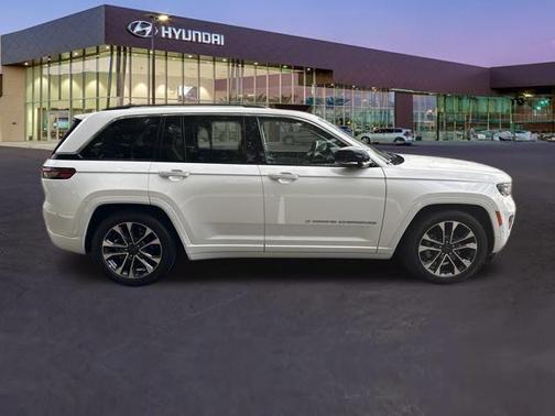 2023 Jeep Grand Cherokee Overland