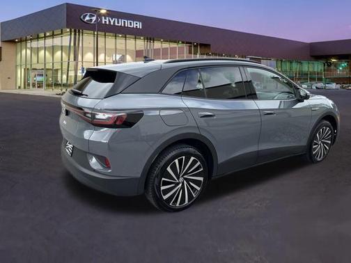 2024 Volkswagen ID.4 Pro