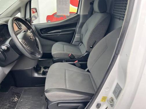 2018 Nissan NV200 S