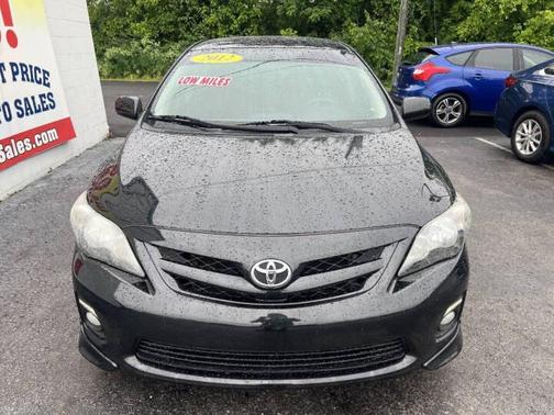 BLACK 2012 Toyota Corolla LE