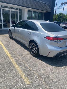 Classic Silver Metallic 2020 Toyota Corolla SE