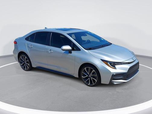 Classic Silver Metallic 2020 Toyota Corolla SE