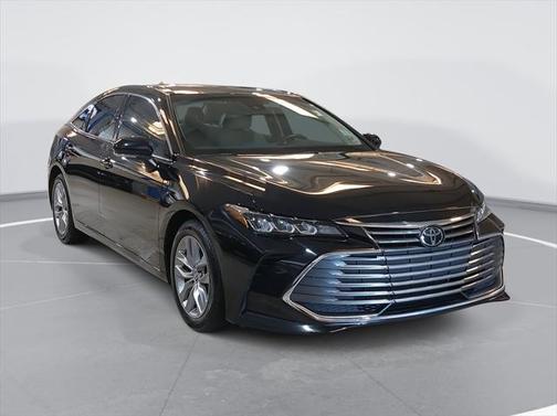 2022 Toyota Avalon XLE
