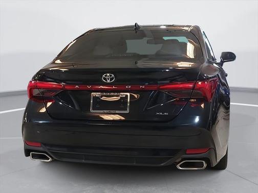 2022 Toyota Avalon XLE
