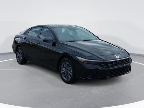 Abyss Black 2025 Hyundai ELANTRA HEV Blue