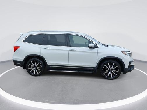 Platinum White 2021 Honda Pilot AWD Elite